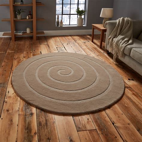 The magic circle rug: a stunning centerpiece for your entryway